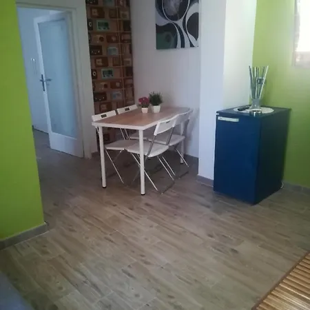 Apartment A Casa Di Gigi E Fra Trani