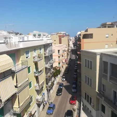 A Casa Di Gigi E Fra