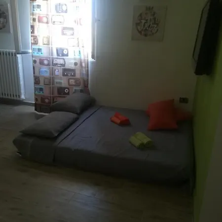 A Casa Di Gigi E Fra *